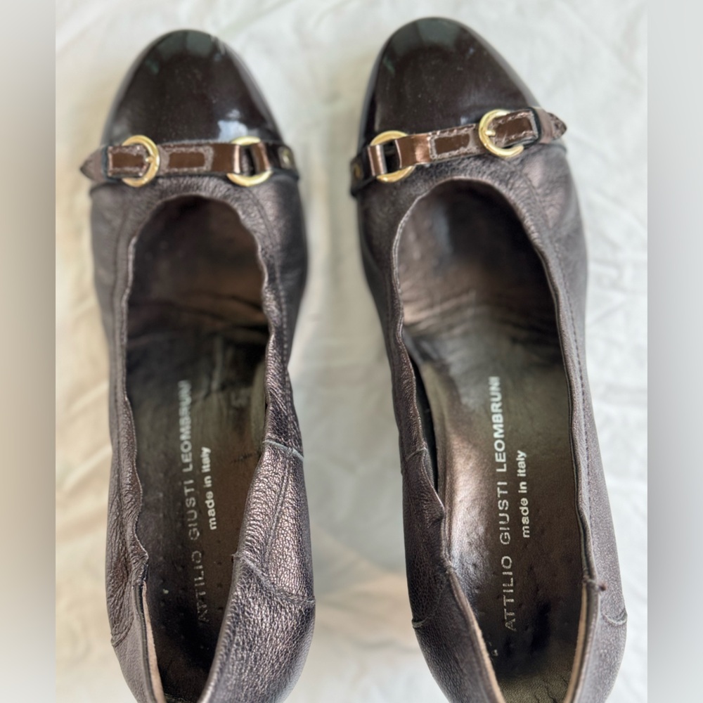 AGL Chocolate Brown Heels with Patent Leather Tip - Picture 7 of 7